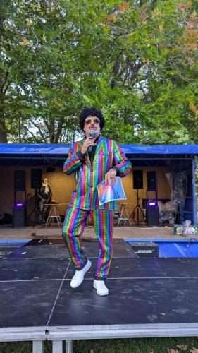 PXL 20251004 105200744