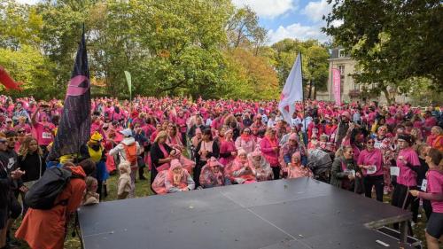 PXL 20251004 121607704